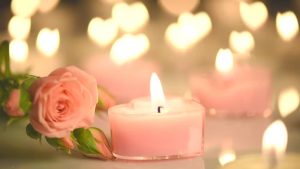 1 1 1 300x169 صور ورود وشموع رومانسية للعشاق, photos flowers and candles romantic