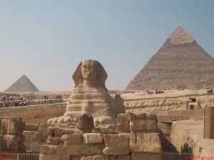 2015 1418658826 813 300x225 صور عجائب الدنيا السبع , اهرامات الجيزة احد عجائب الدنيا السبعة جميلة جدا اهرامات مصر