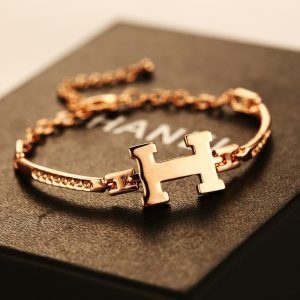 fashion gold bracelets for women simple letters H love brand bangles 300x300 صور حرف A مع H , صور a و H رومانسية حب