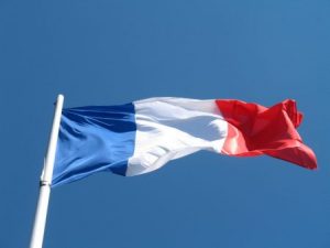 رمزيات علم فرنسا 2 450x338 300x225 صور علم فرنسا جديده , رمزيات العلم الفرنسي