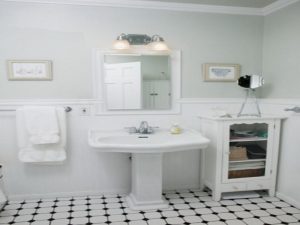 ستائر حمامات بسيطة 11 300x225 صور الستائر الجديدة والعصرية , ستائر حمامات بسيطة وانيقة